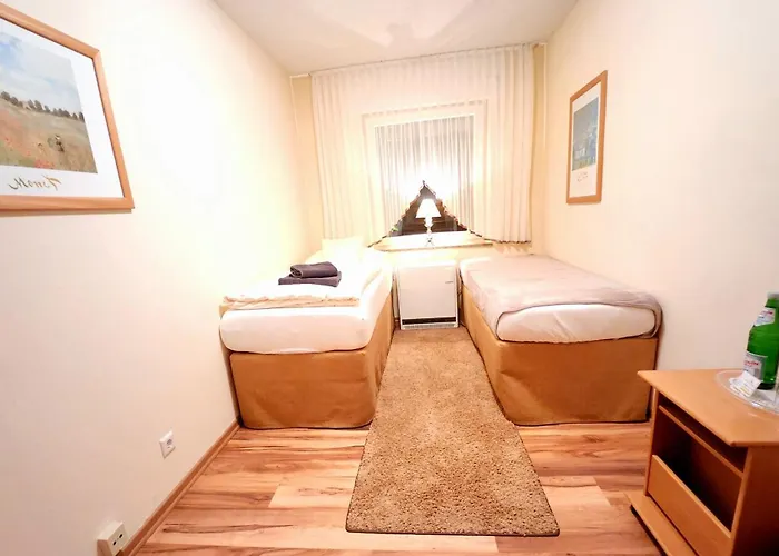 Kuerrenberg מלון 3*